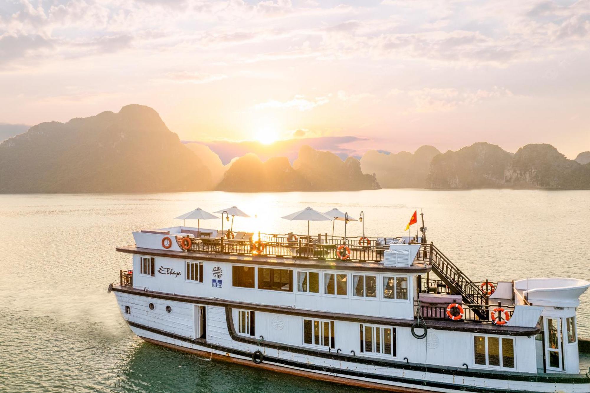 Bhaya Legend Cruises Hotel Ha Long Exterior photo