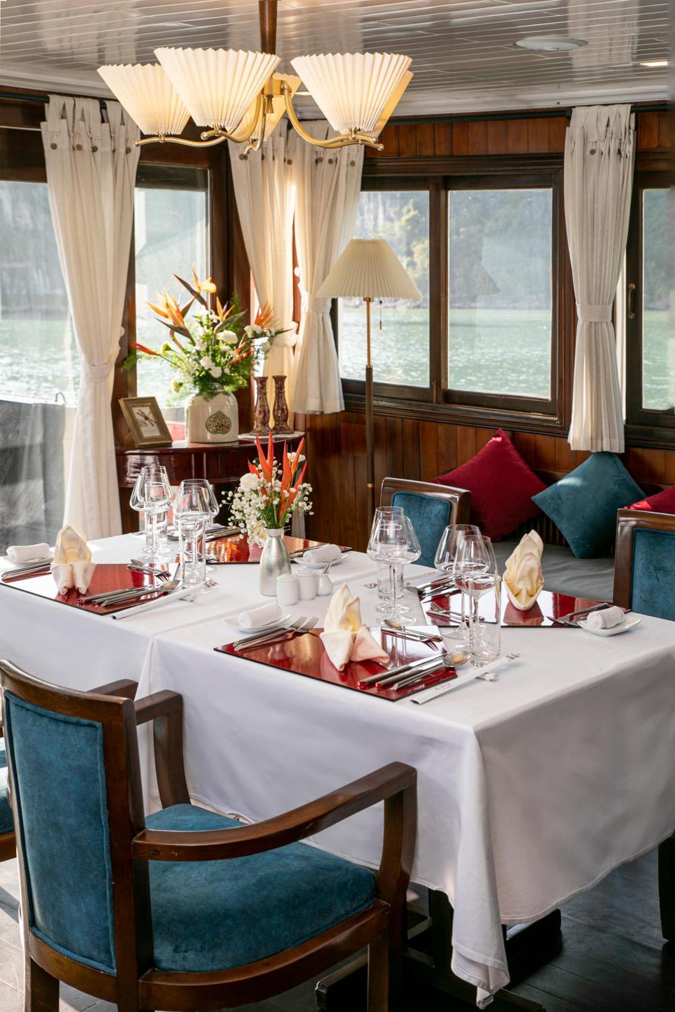 Bhaya Legend Cruises Hotel Ha Long Exterior photo