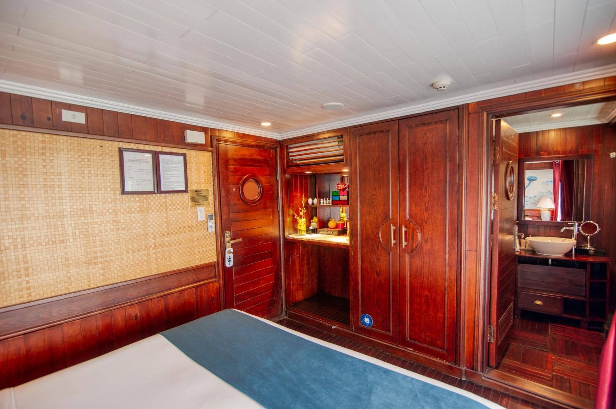 Bhaya Legend Cruises Hotel Ha Long Room photo