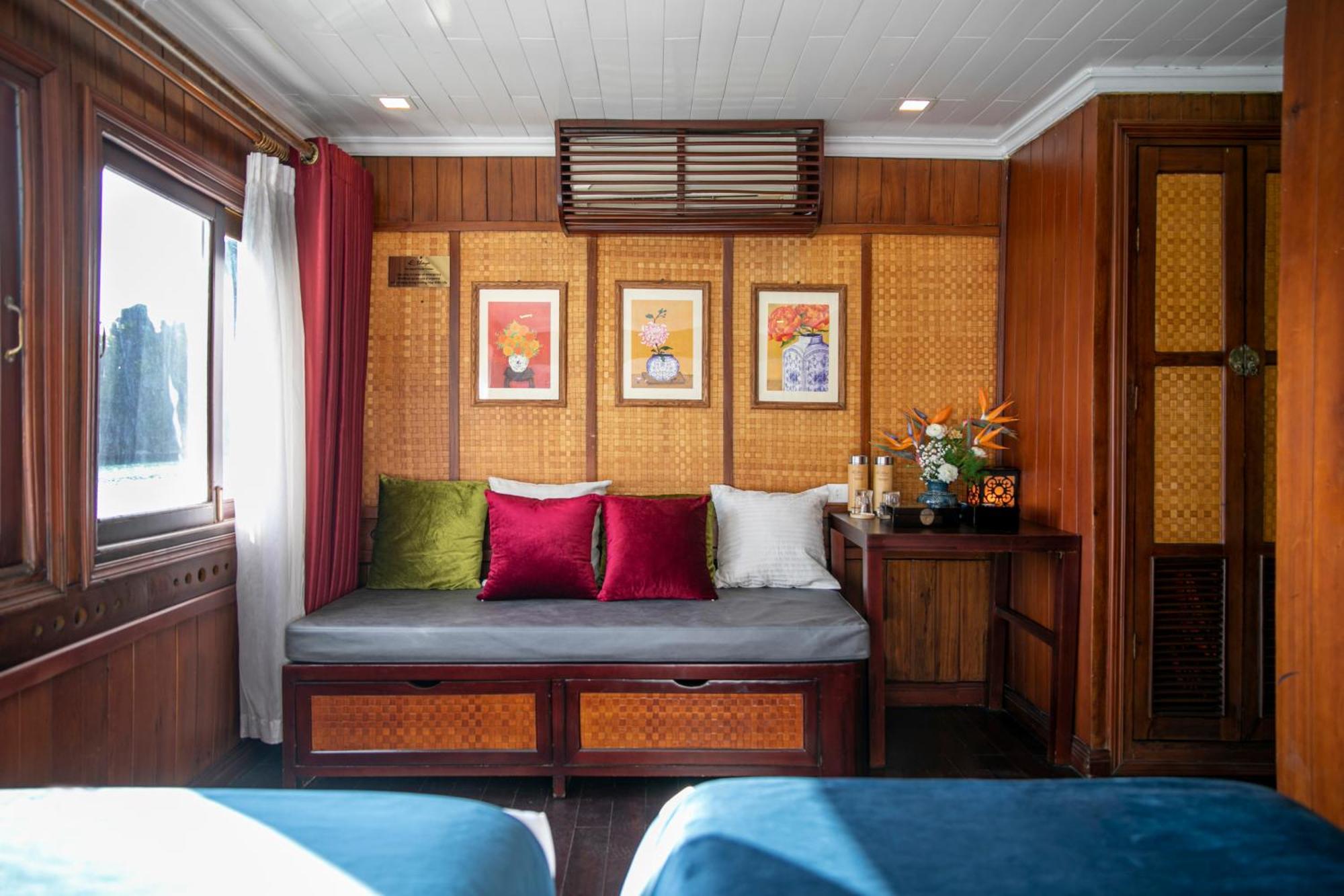 Bhaya Legend Cruises Hotel Ha Long Exterior photo